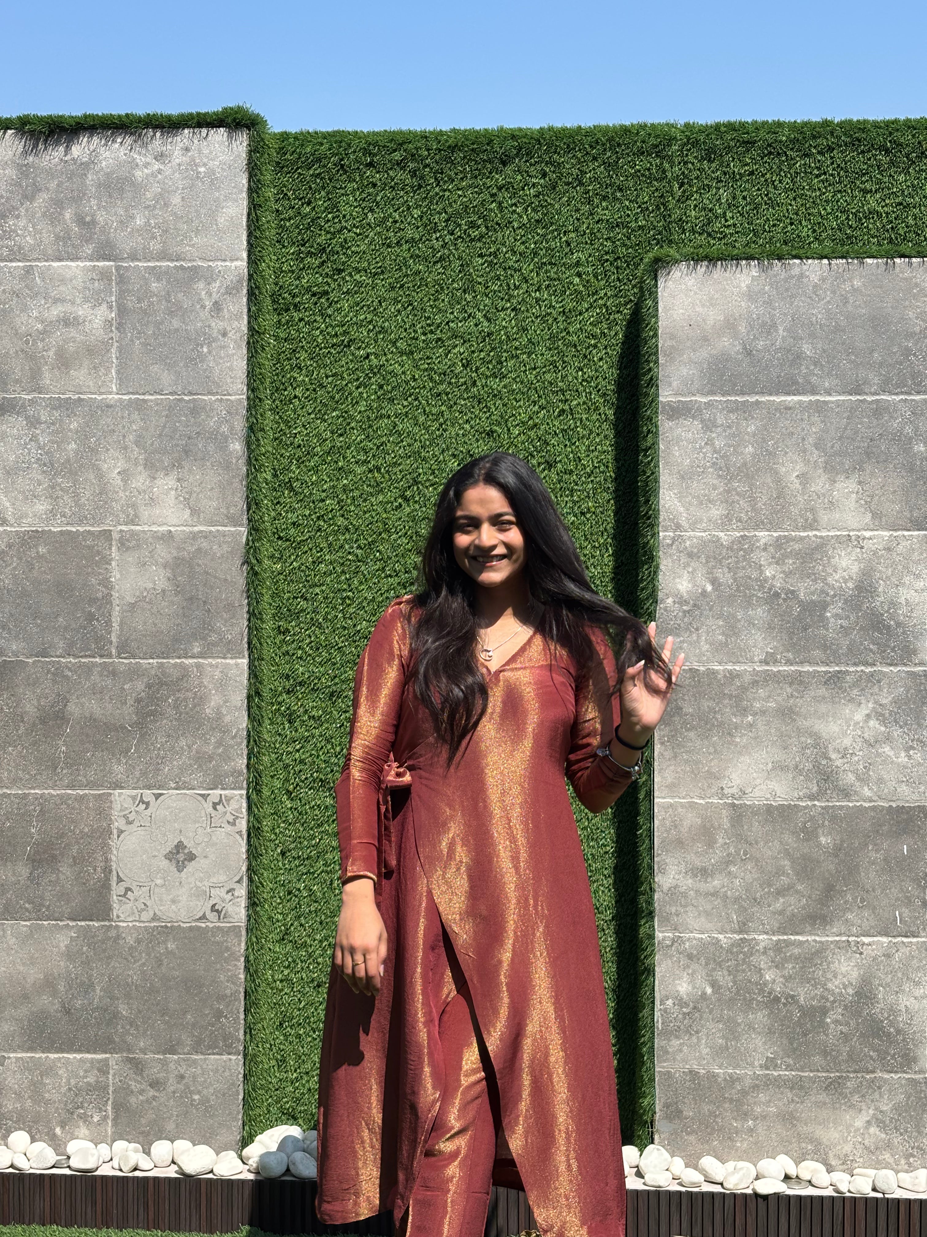 Hazrat viscose tissue garment by GINNI:The Label